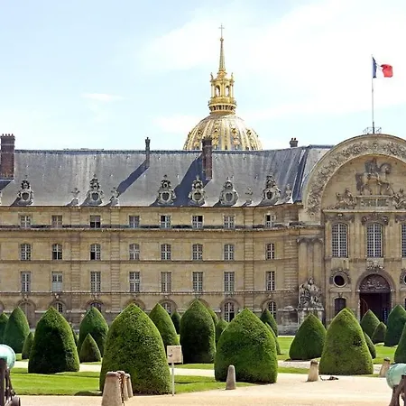 Cosy Near The Invalides Apartment *