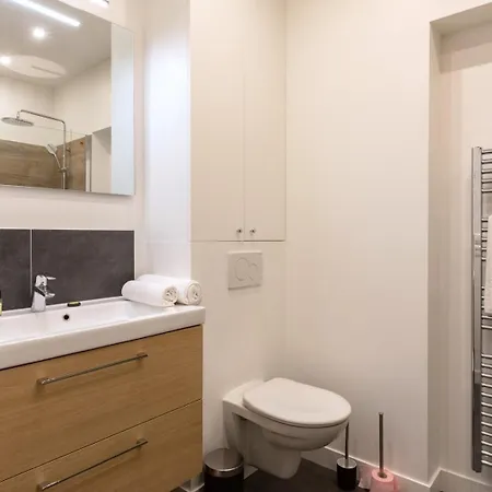 Cosy Near The Invalides Parigi