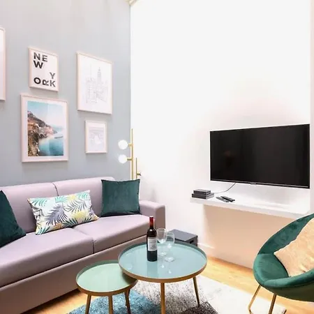 Cosy Near The Invalides Paris